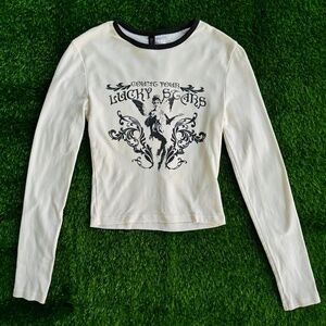 Divided Women's Long sleeve Graphic Tee